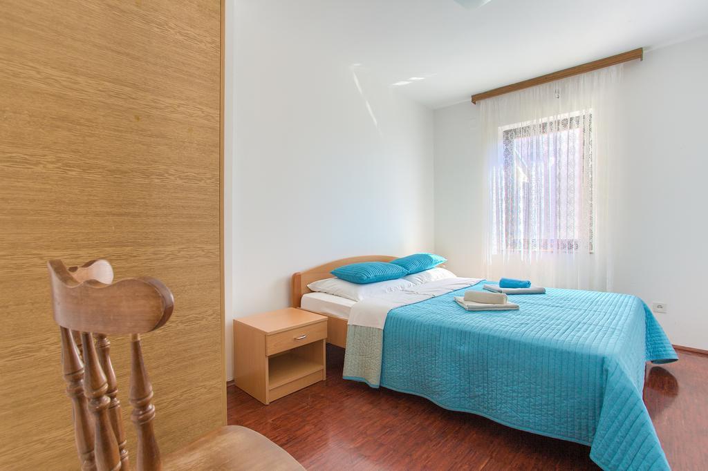 Apartments Vlatko 克尔克 外观 照片