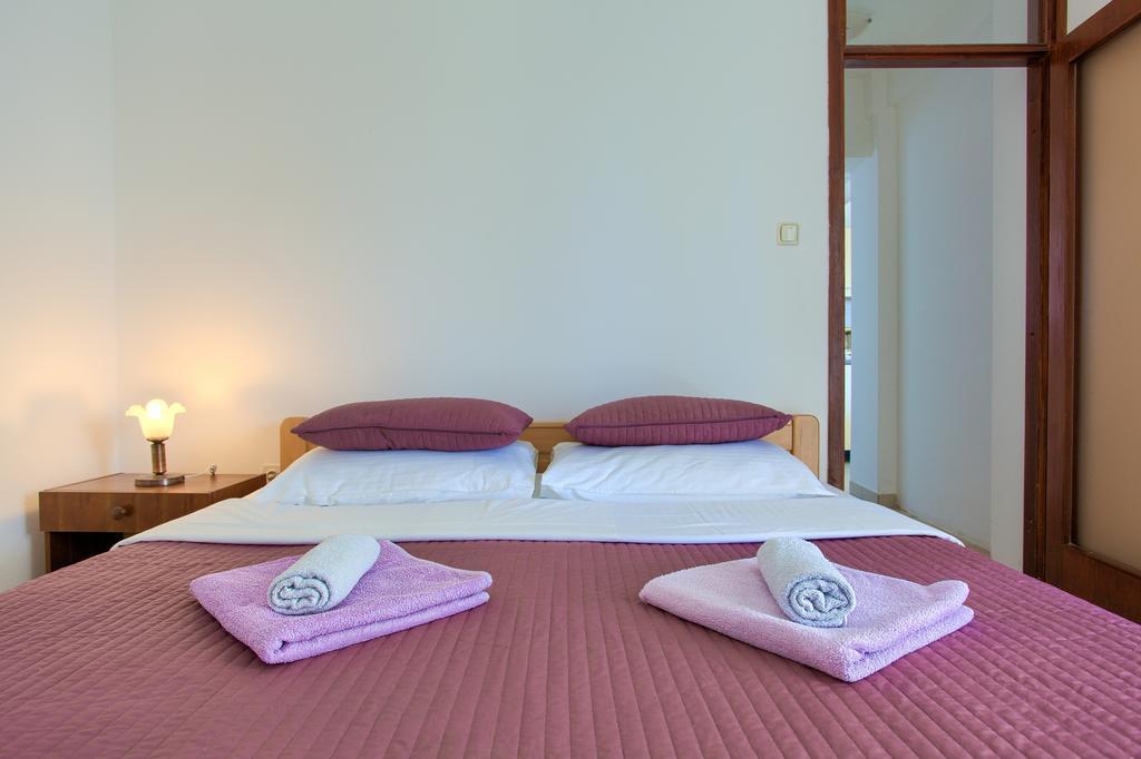 Apartments Vlatko 克尔克 外观 照片